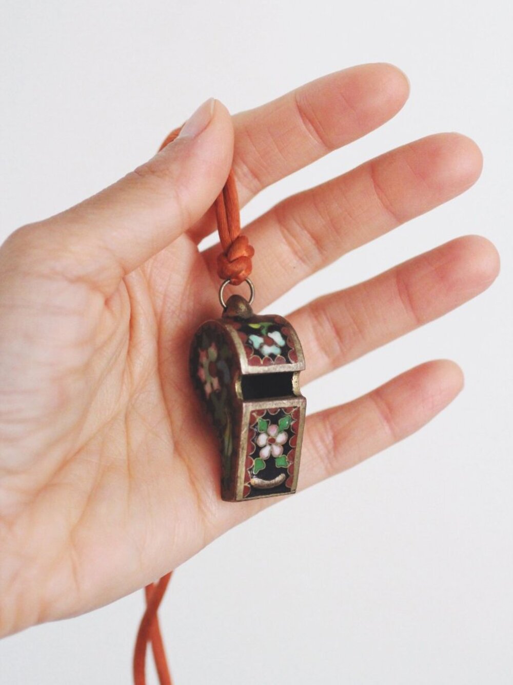 Vintage Cloisonné Enamel Whistle Pendant Necklace Chinese Floral Bird Red Cord